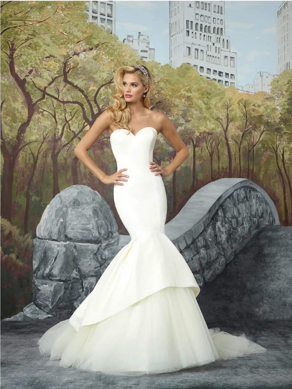 Strapless Sweetheart Mermaid Wedding Dress - White